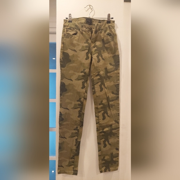 Celebrity Pink Denim - Celebrity Pink Olive Camouflage Skinny Jeans